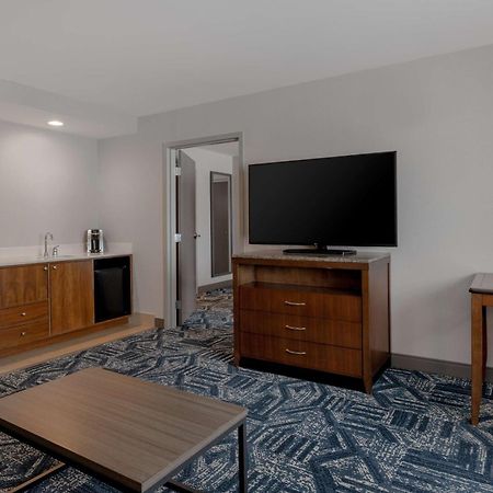 Hilton Garden Inn Burlington Downtown Exterior photo