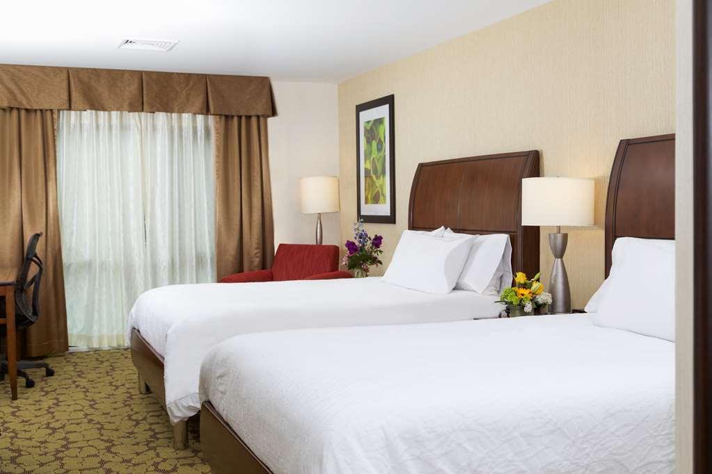 Hilton Garden Inn Burlington Downtown Room photo