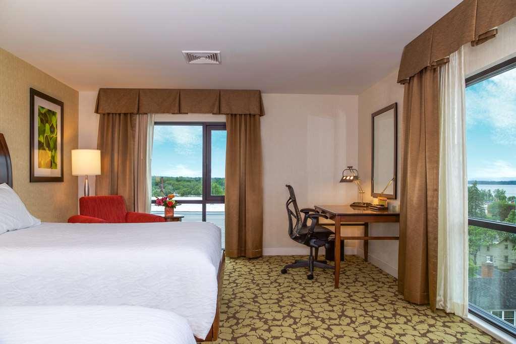 Hilton Garden Inn Burlington Downtown Room photo