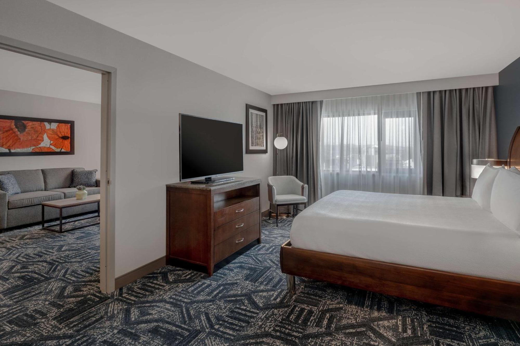 Hilton Garden Inn Burlington Downtown Exterior photo