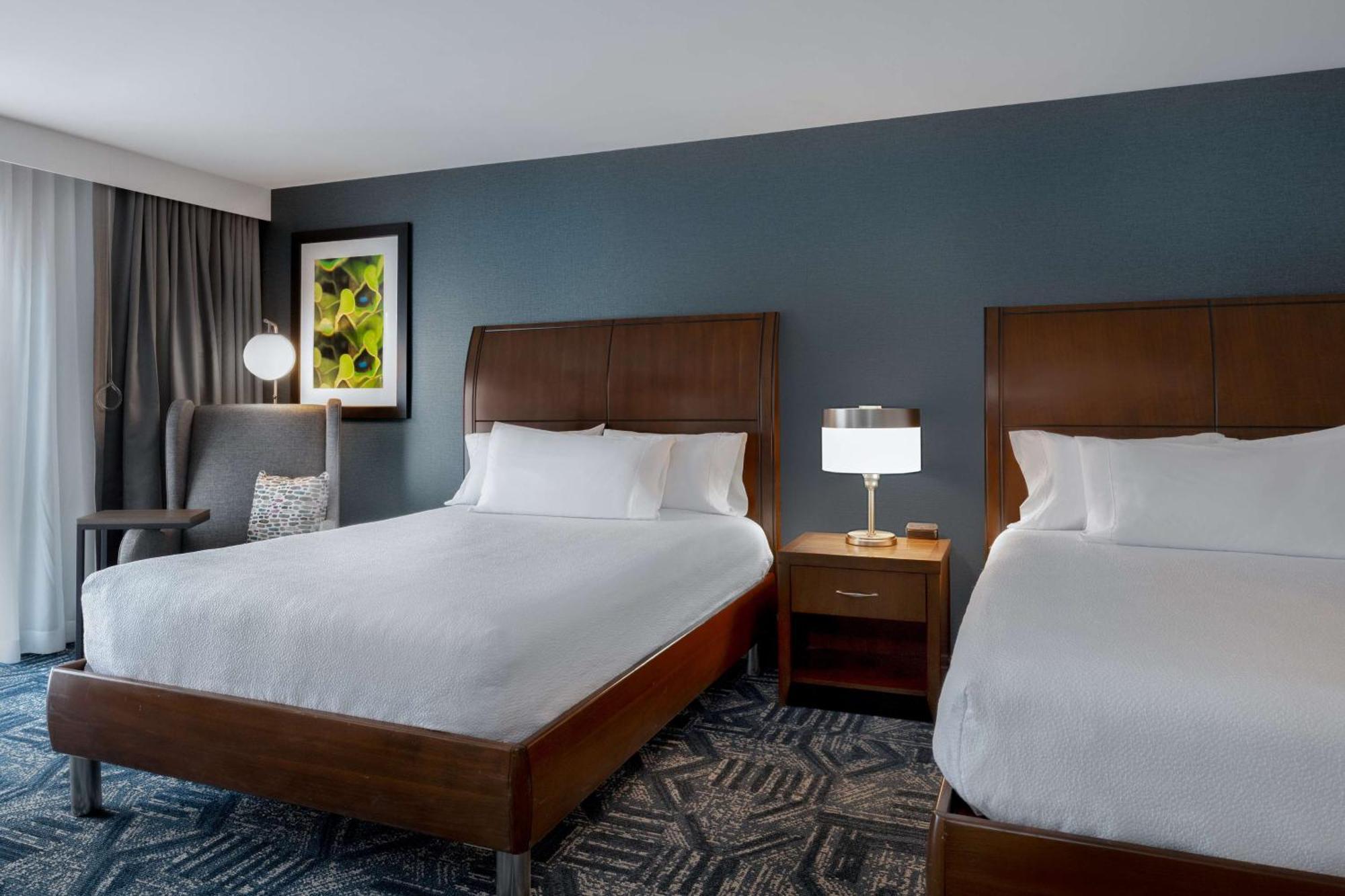Hilton Garden Inn Burlington Downtown Exterior photo